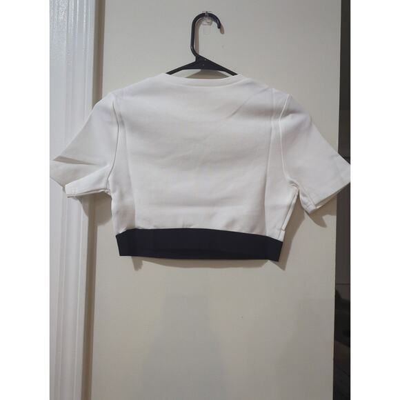 Choosy White and Black Cropped Top NWT Size XS - Picture 2 of 3